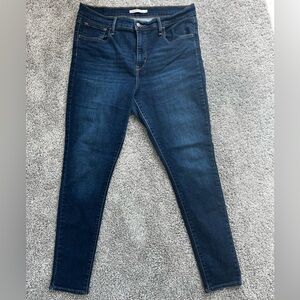 Levi’s 720 Super High Rise skinny Blue Jeans